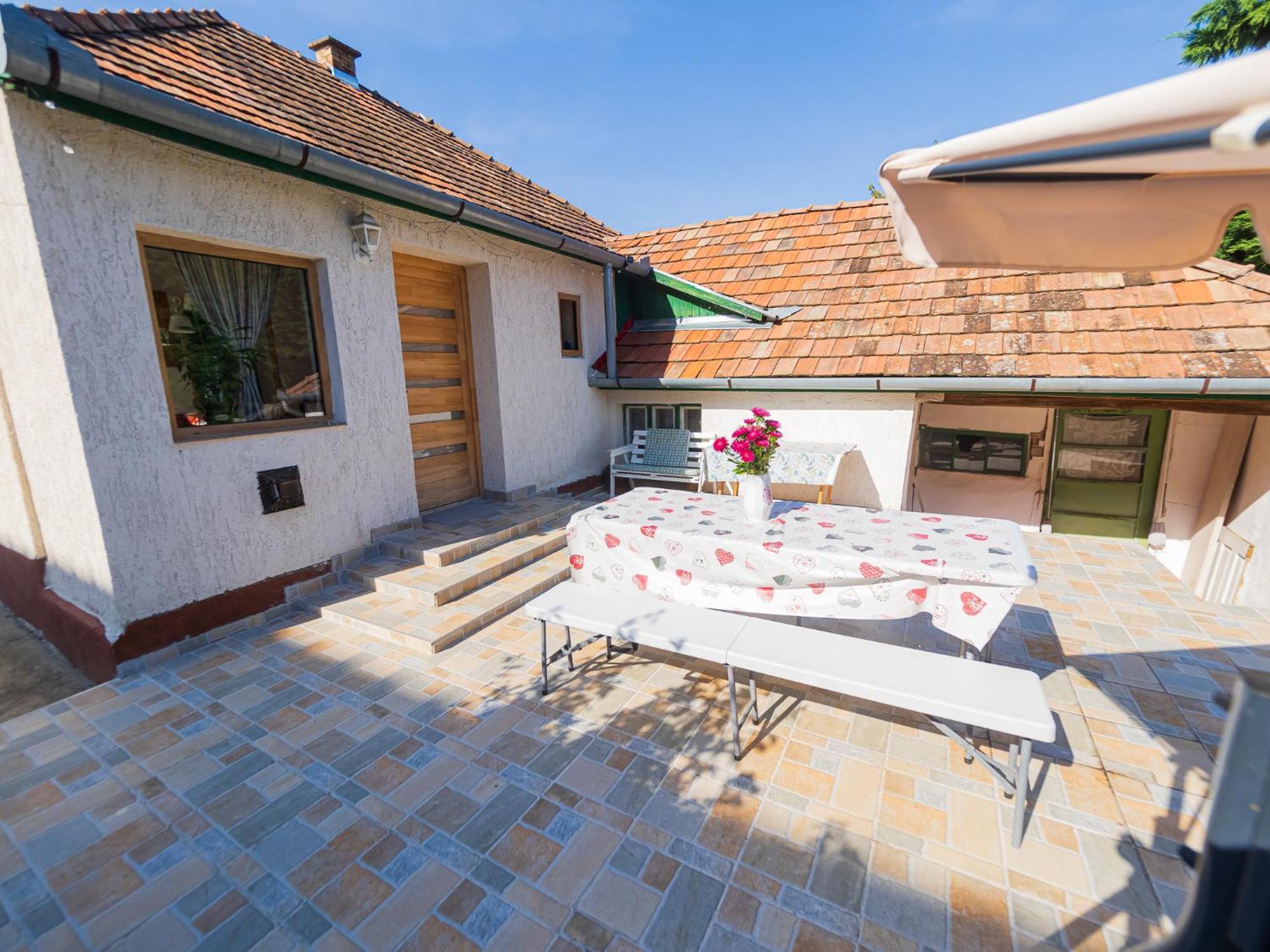 Lankas Vendeghaz - Holloko Villa Ngoại thất bức ảnh
